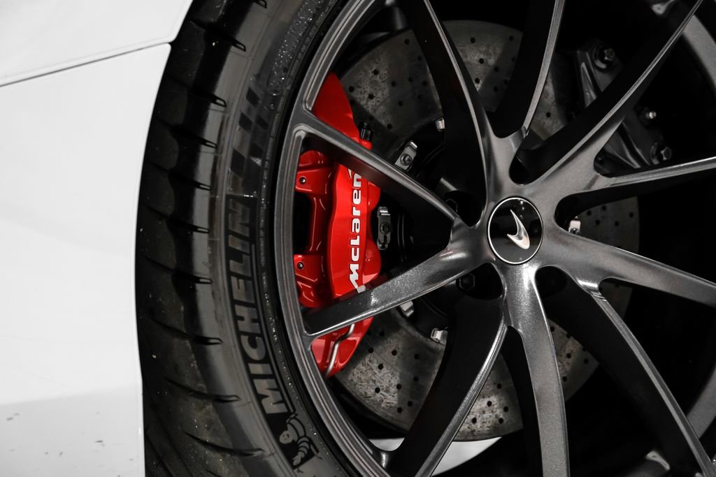 Used 2020 McLaren 720S Performance RWD image 57