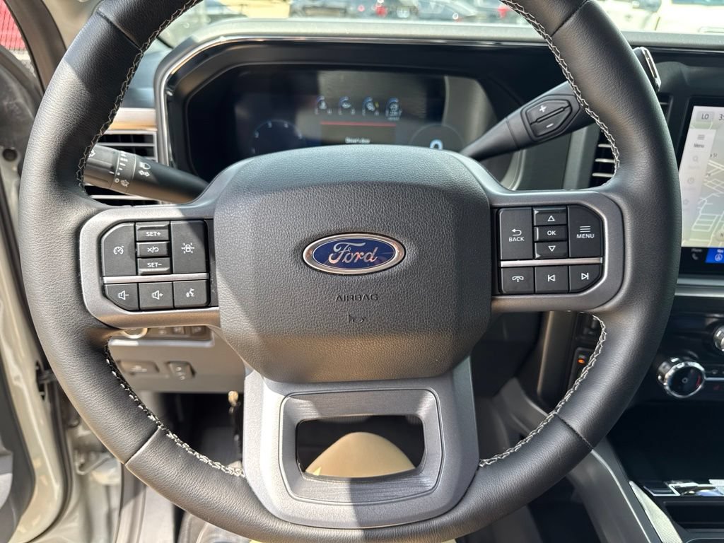 Certified 2025 Ford F250 Lariat w/ Tremor Off-Road Package AWD/4WD image 16