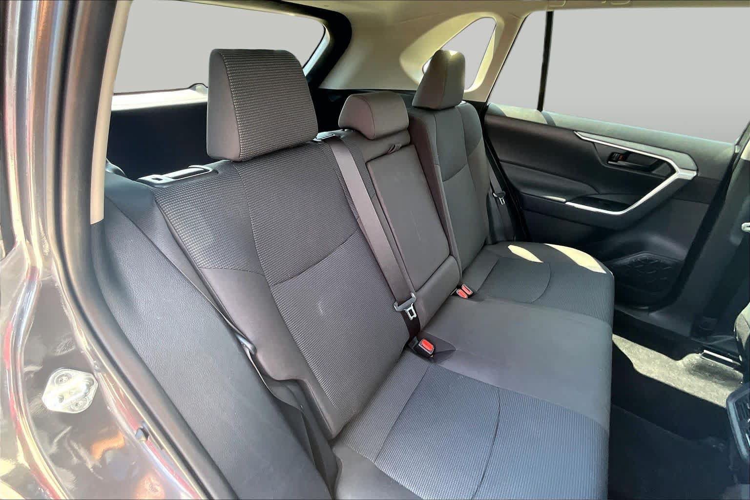 Used 2024 Toyota RAV4 LE FWD image 19