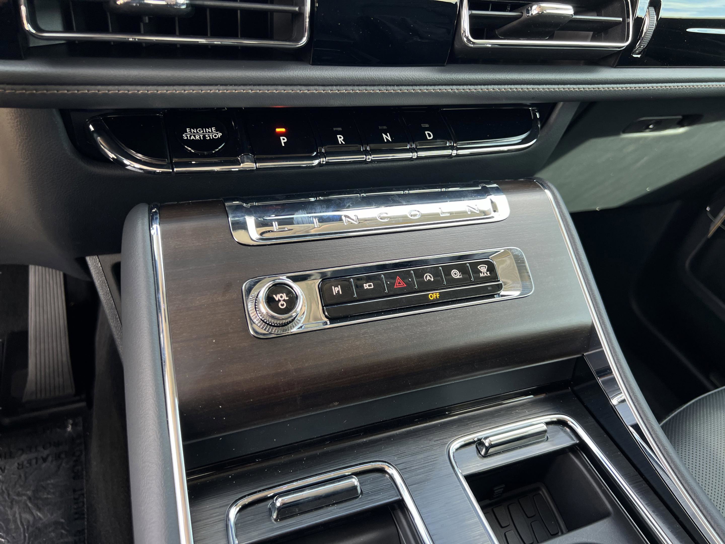 New 2025 Lincoln Aviator Reserve RWD image 17
