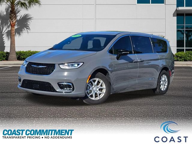 Used 2025 Chrysler Pacifica Select FWD video 1