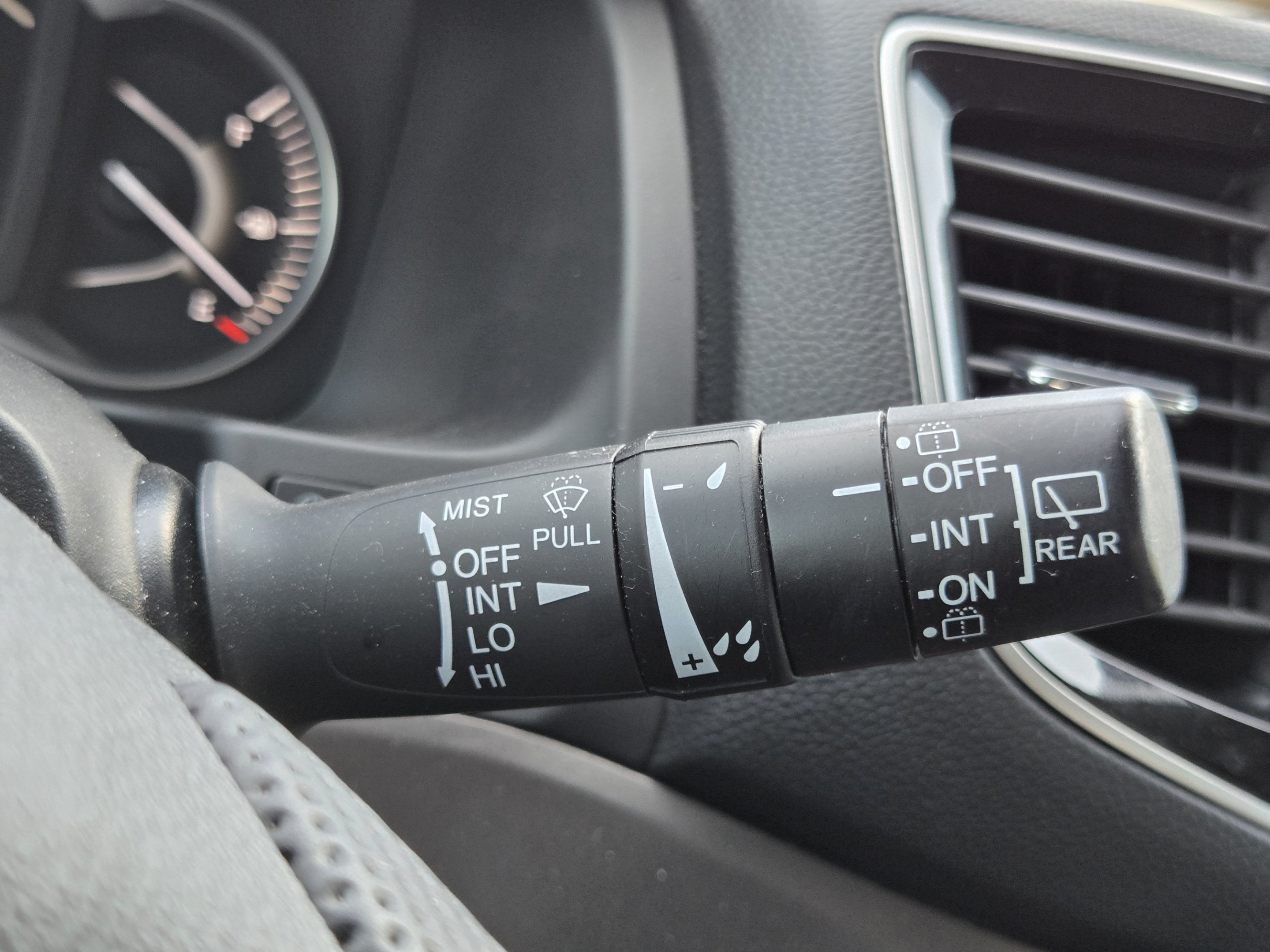 Certified 2023 Honda Passport EX-L image 18