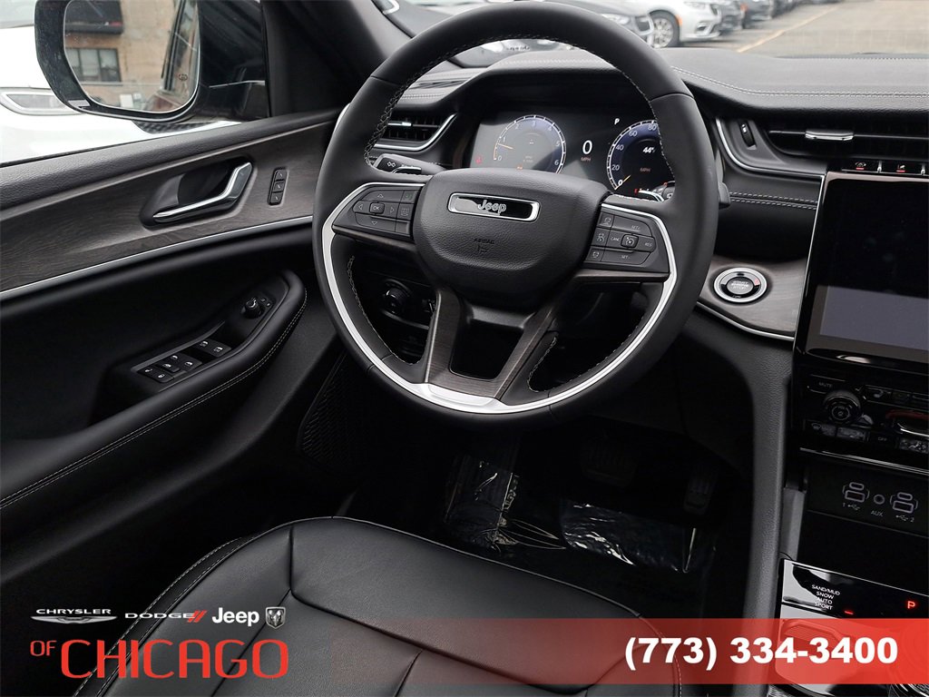 New 2025 Jeep Grand Cherokee Limited image 17