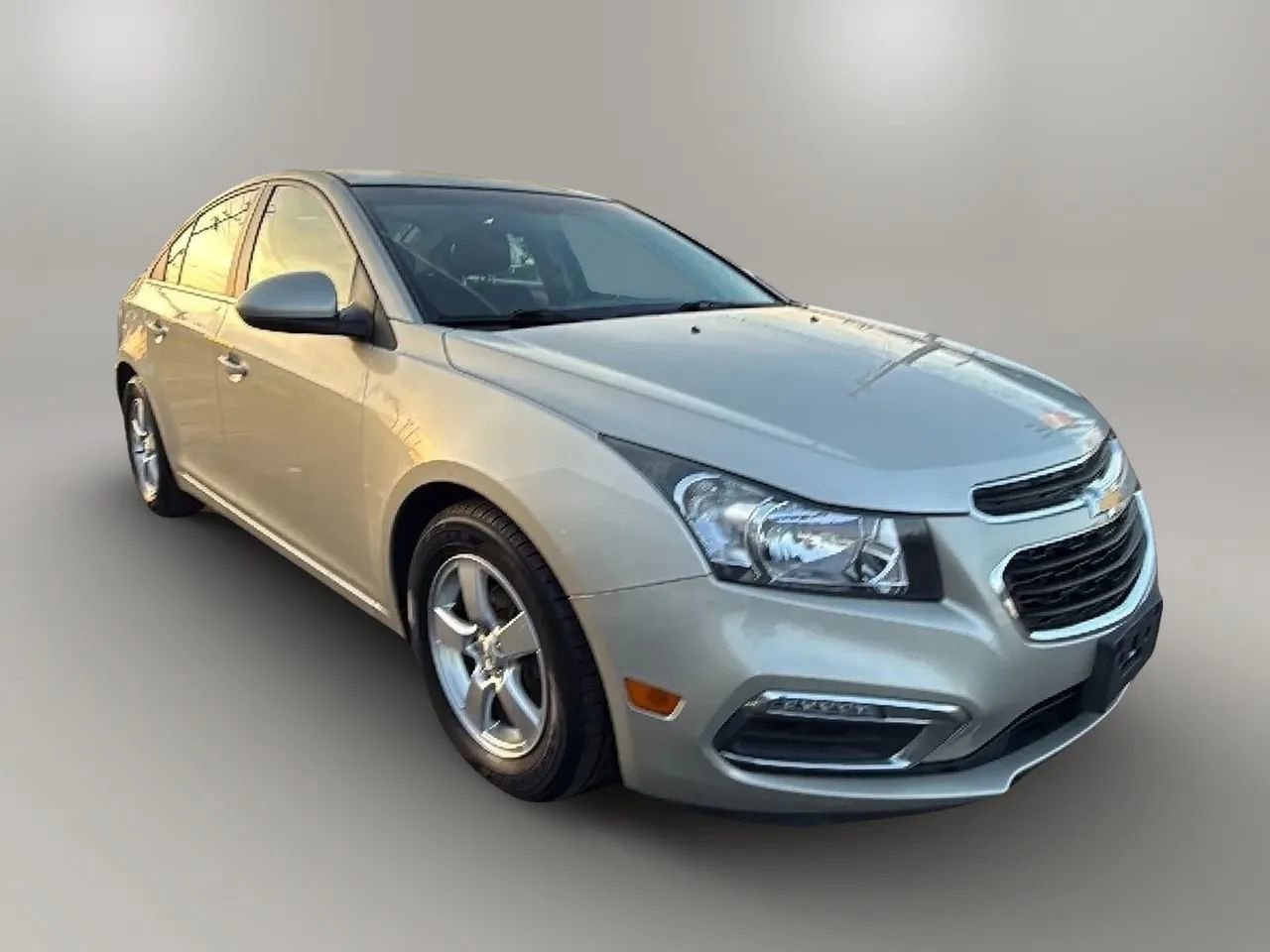 Used 2015 Chevrolet Cruze LT image 7