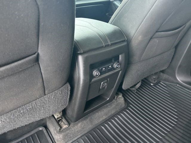 Used 2019 Chevrolet Traverse LS image 32