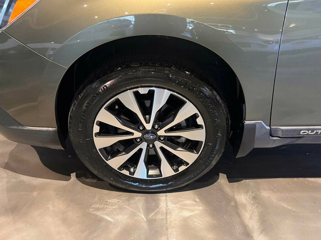 Used 2017 Subaru Outback 2.5i Limited AWD/4WD image 10