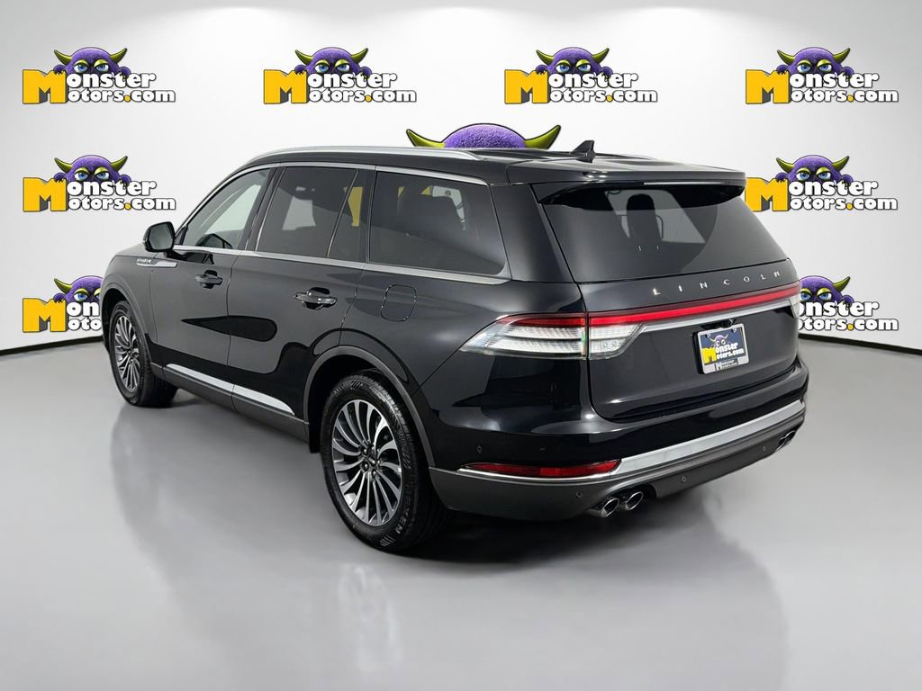 Used 2024 Lincoln Aviator Reserve AWD/4WD image 7