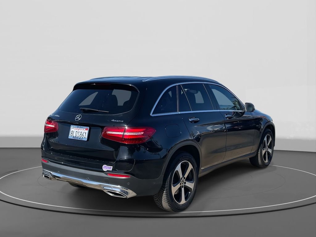 Used 2019 Mercedes-Benz GLC 350e 4MATIC image 4