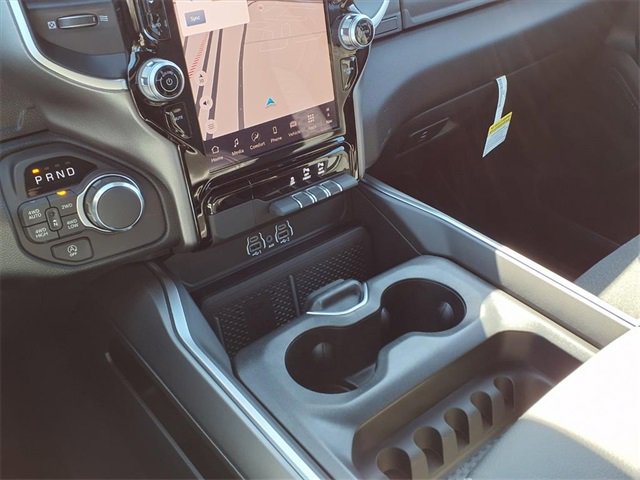 New 2026 RAM 1500 4x4 Crew Cab image 15