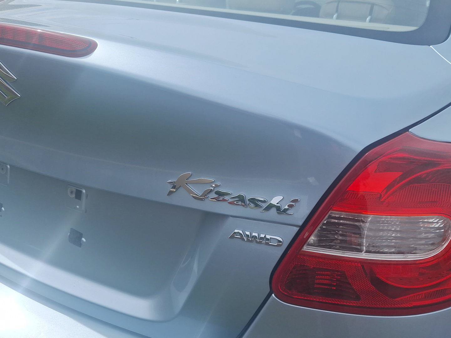 Used 2012 Suzuki Kizashi SE AWD/4WD image 4