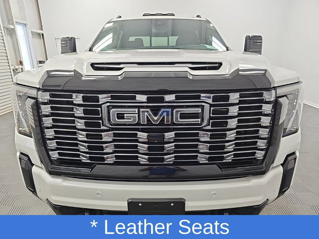 Used 2025 GMC Sierra 2500 Denali Ultimate AWD/4WD image 5