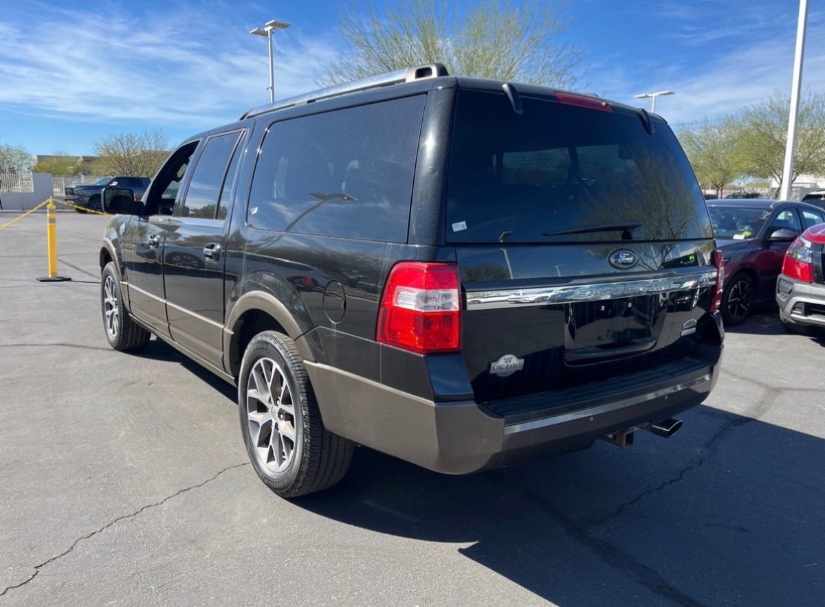 Used 2016 Ford Expedition EL King Ranch RWD image 2