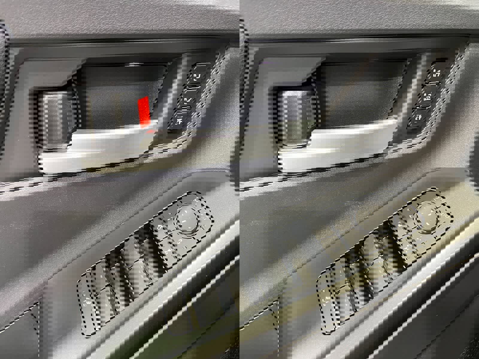 New 2026 Subaru Solterra image 14