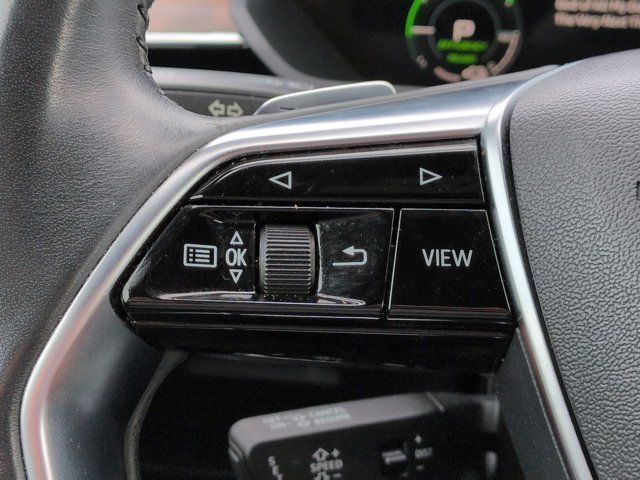 Used 2019 Audi e-tron Prestige w/ Prestige Package image 26