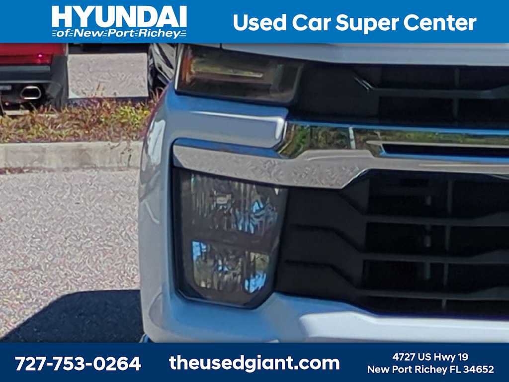 Used 2024 Chevrolet Silverado 2500 LT RWD image 9