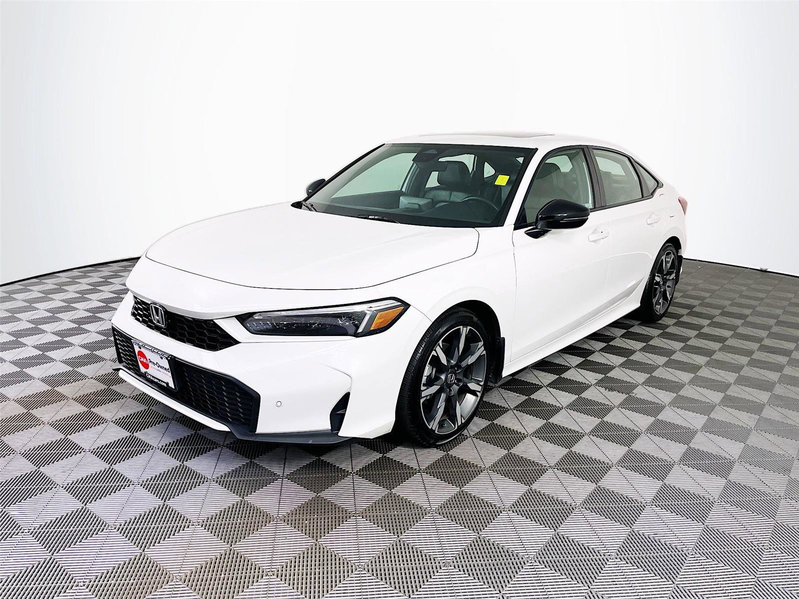 Used 2025 Honda Civic Sport Touring image 3