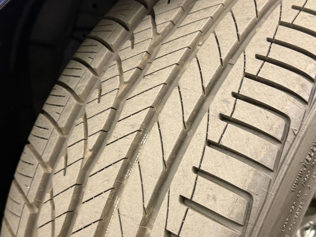 Used 2023 INFINITI Q50 Sensory image 16