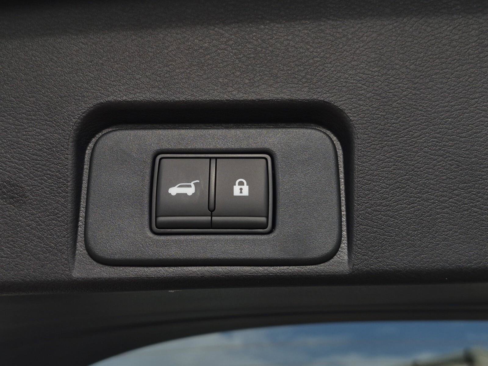 Used 2026 Nissan Rogue SV w/ SV Premium Package image 9