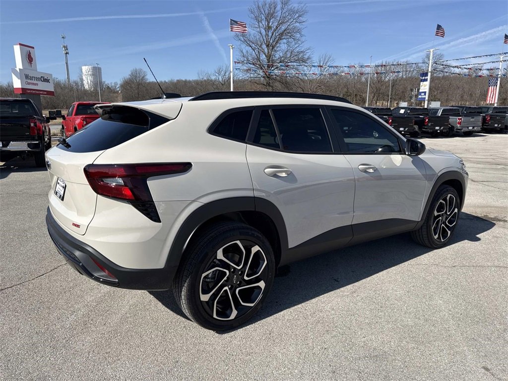 New 2026 Chevrolet Trax RS w/ Driver Confidence Package image 7