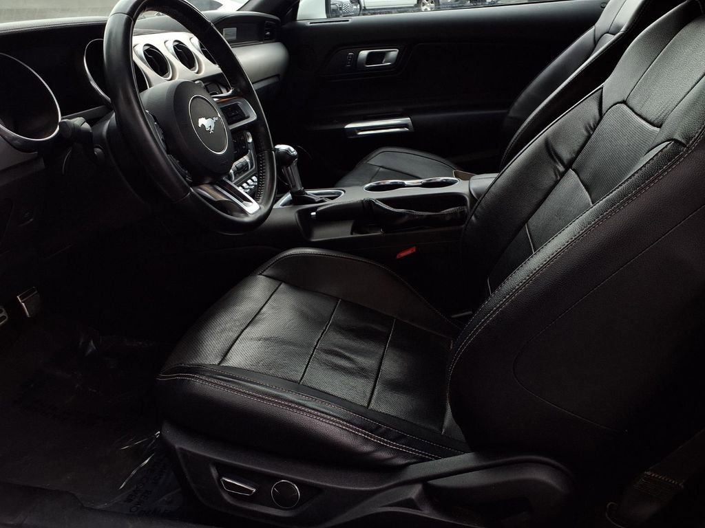 Used 2019 Ford Mustang Premium image 15