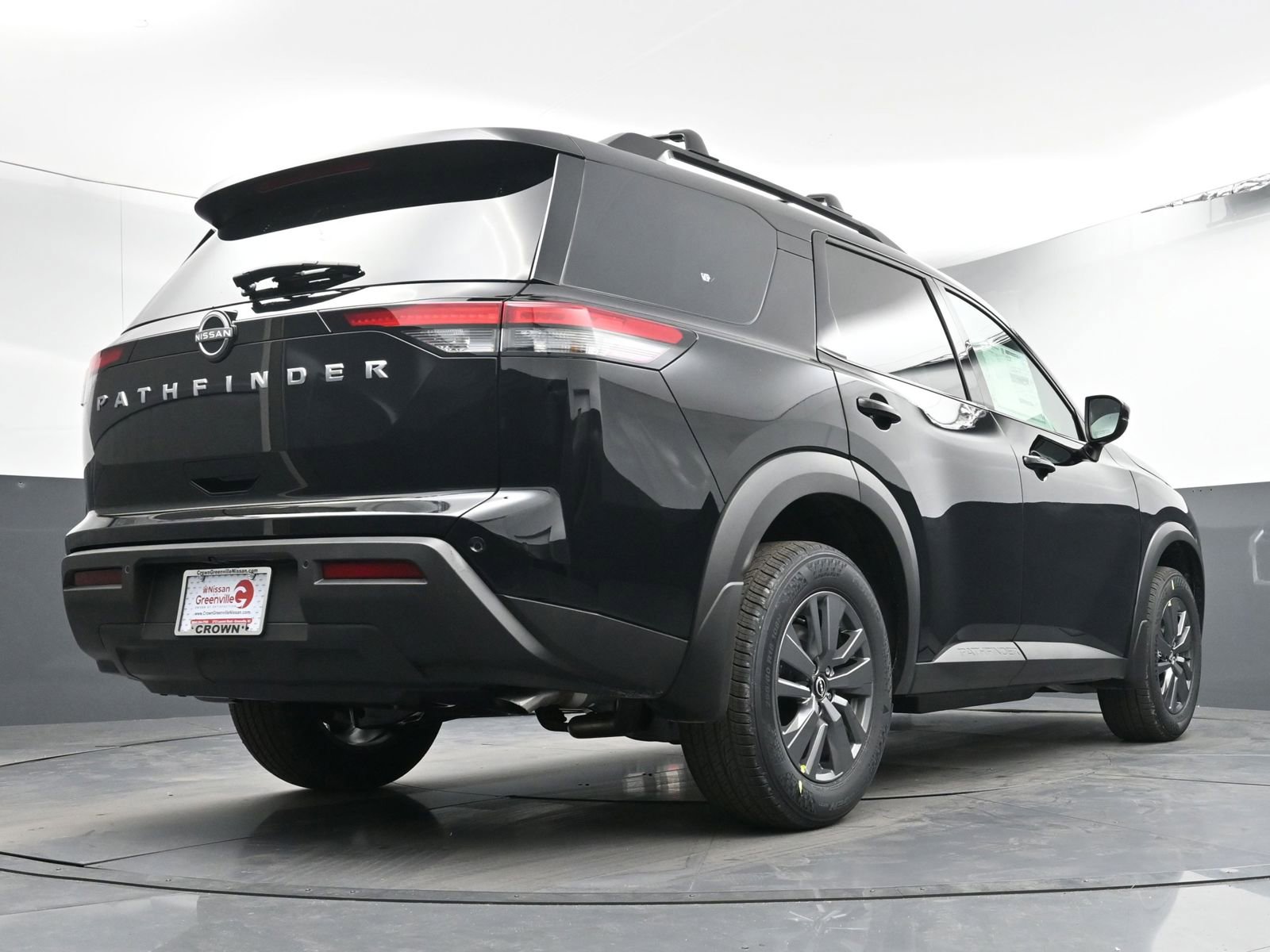 Used 2025 Nissan Pathfinder SV image 26