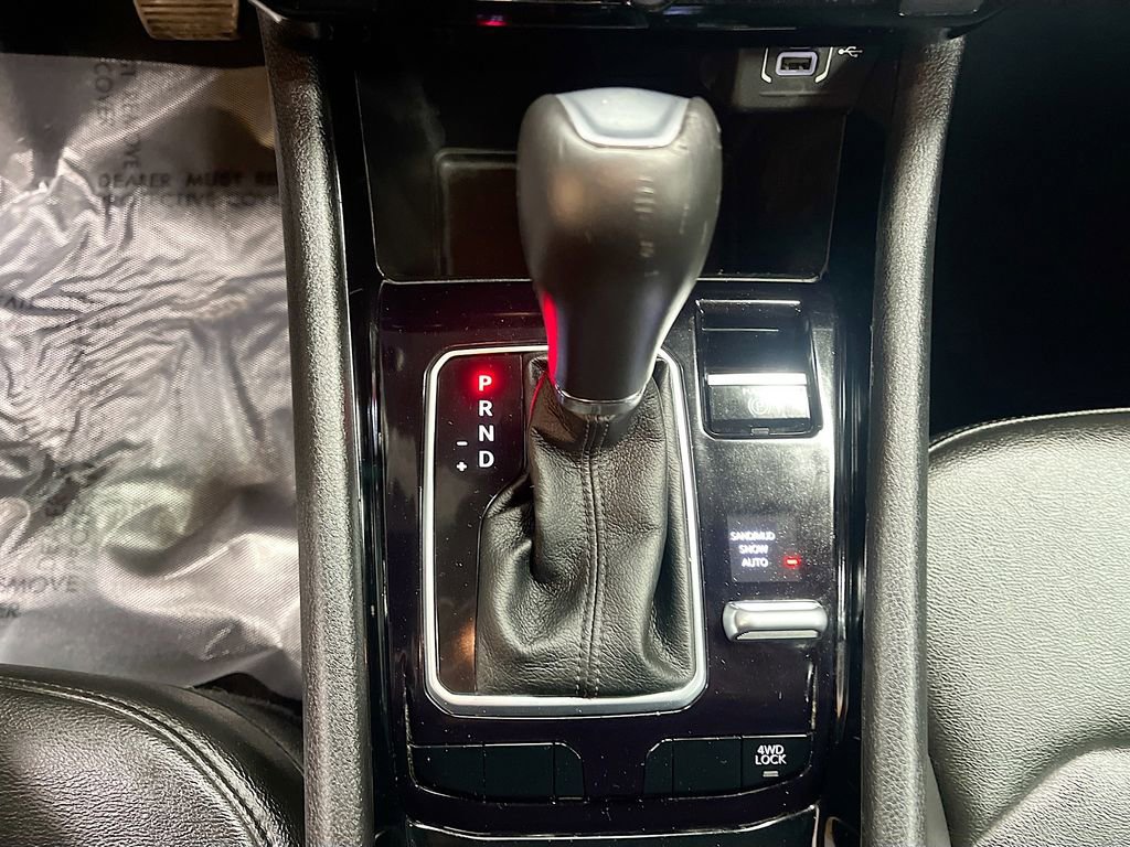 Used 2024 Jeep Compass Limited image 16