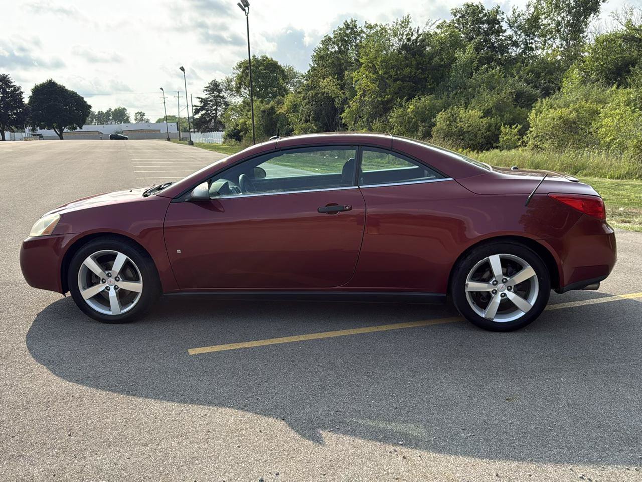 Used 2008 Pontiac G6 GT w/ Premium Package FWD image 8