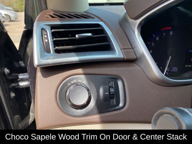 Used 2015 Cadillac SRX Luxury w/ Driver Awareness Package image 27