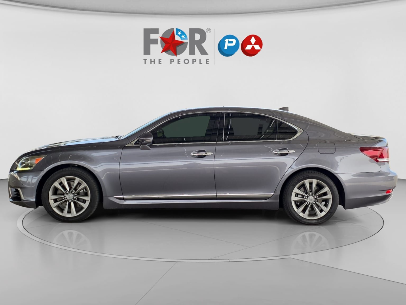 Used 2014 Lexus LS 460 w/ Comfort Package RWD image 6