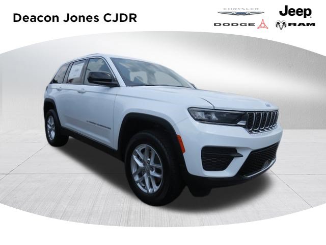 New 2026 Jeep Grand Cherokee Laredo RWD image 1