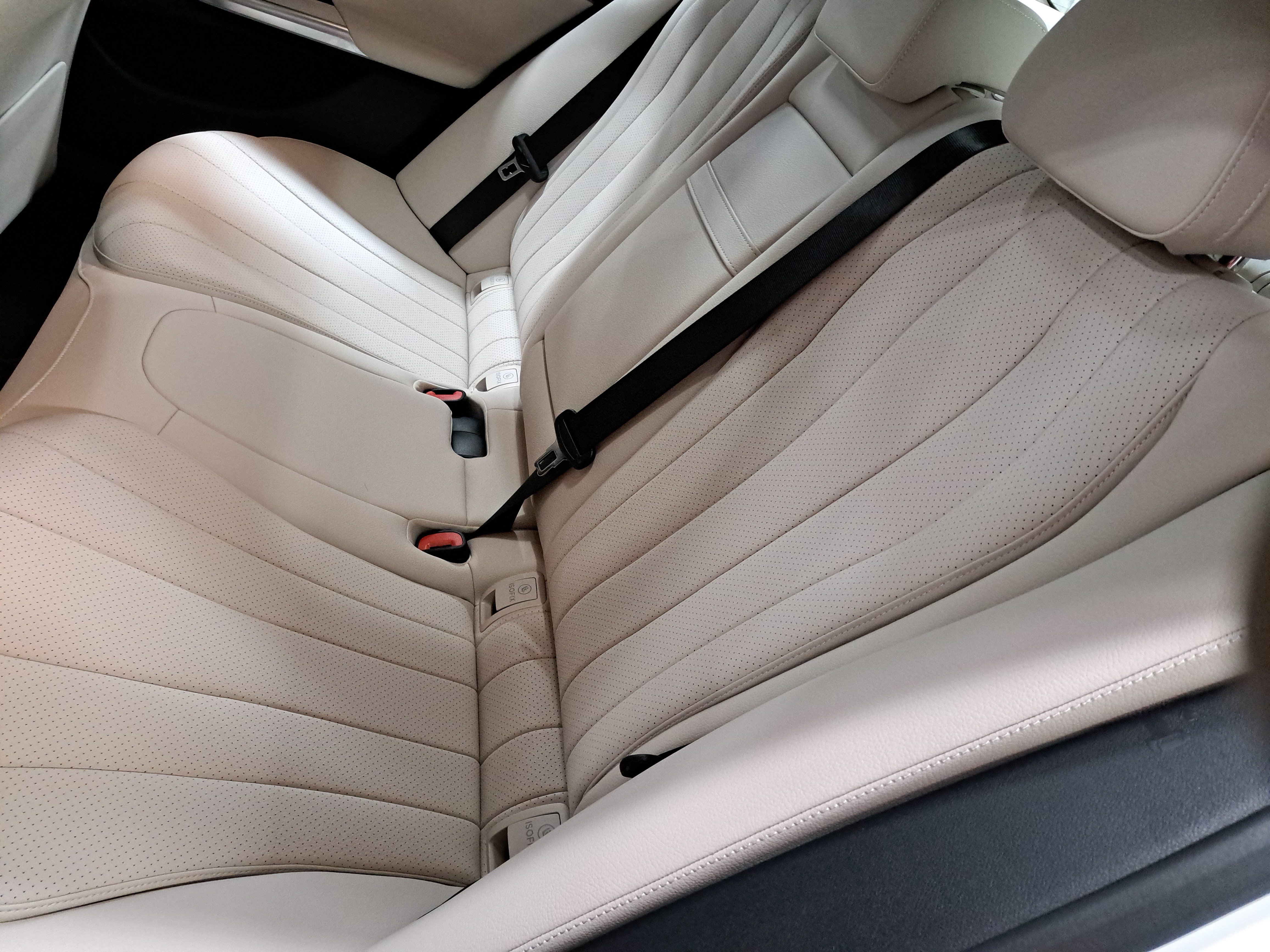 Used 2026 Mercedes-Benz E 350 4MATIC Sedan image 16