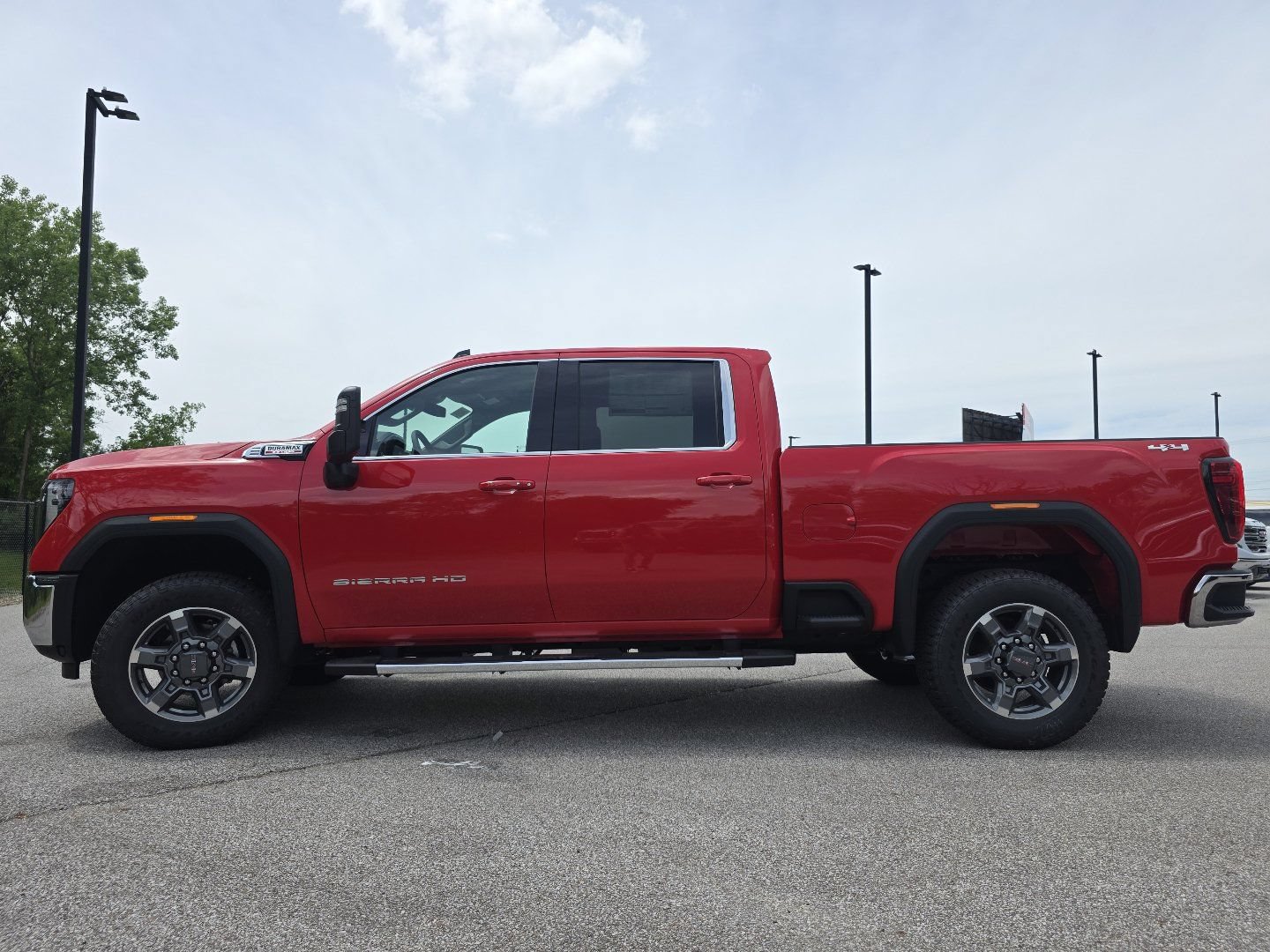 New 2026 GMC Sierra 2500 SLE w/ SLE Value Package; AWD/4WD image 15