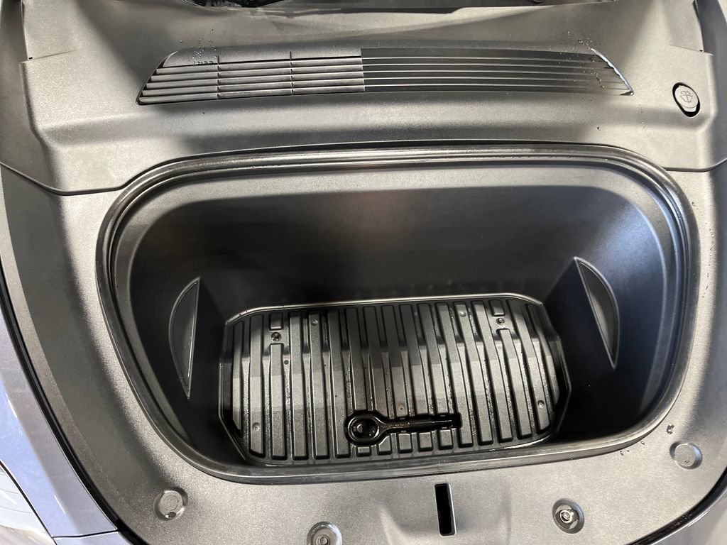 Used 2021 Tesla Model Y Performance image 22