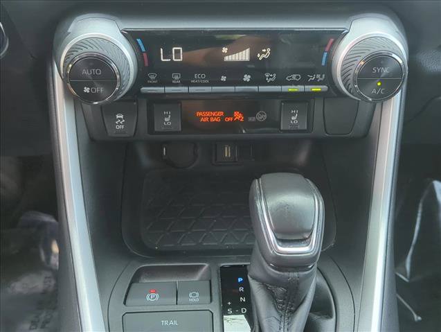 Used 2021 Toyota RAV4 XSE w/ XSE Grade Weather Package AWD/4WD image 20