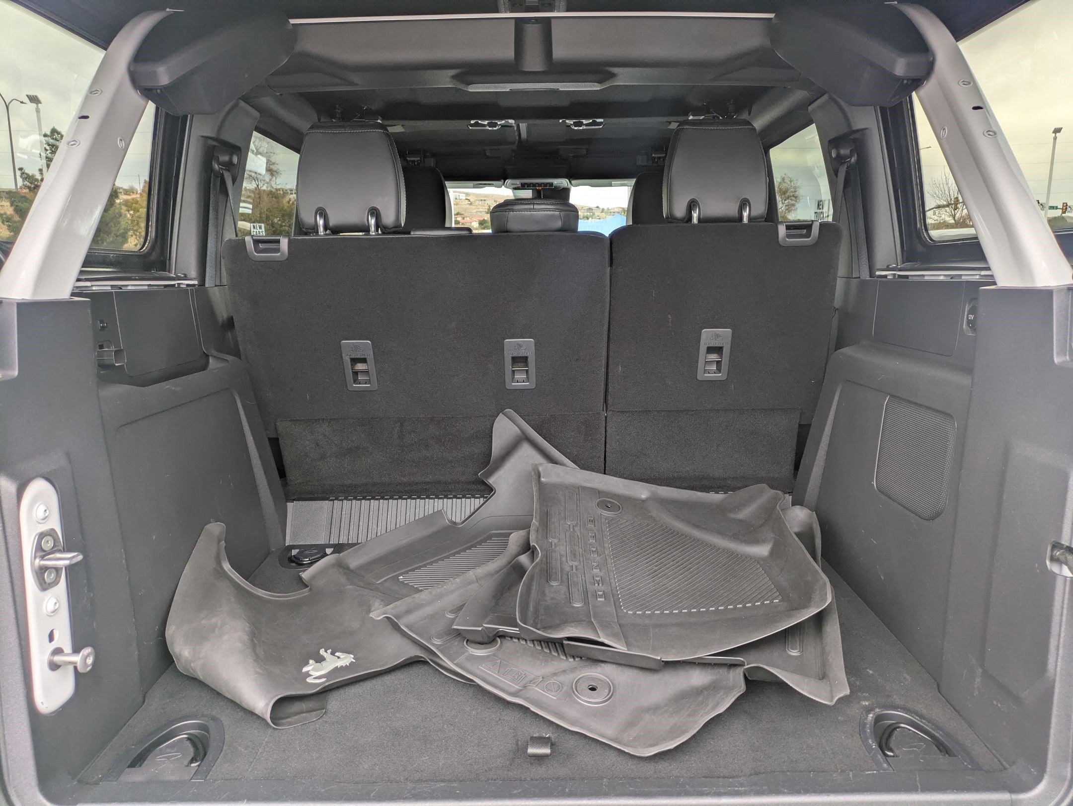 Used 2023 Ford Bronco Wildtrak image 28