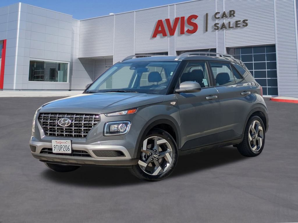 Used 2025 Hyundai Venue SEL image 1