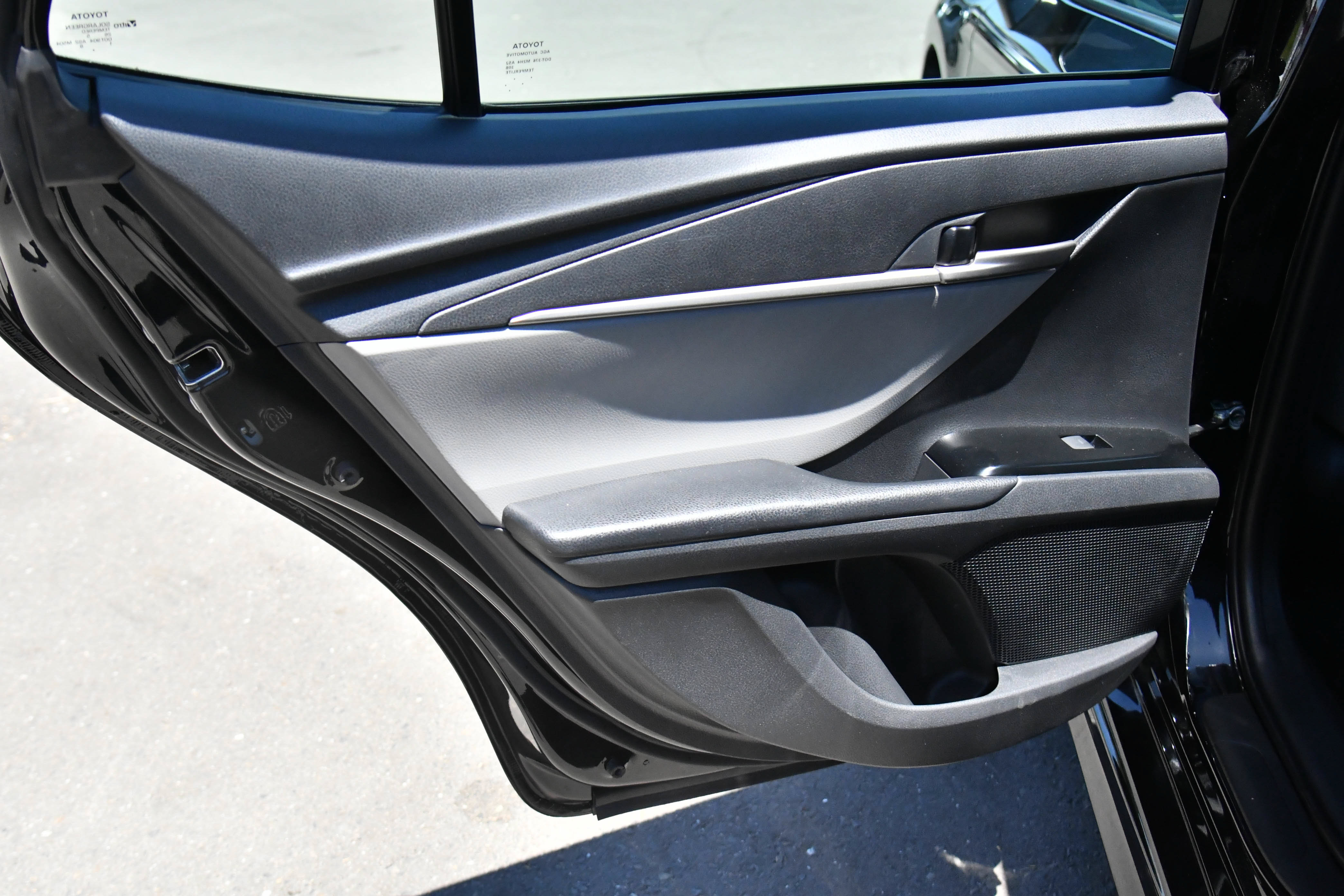 Used 2026 Toyota Camry SE w/ Convenience Package FWD image 37