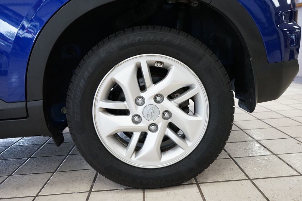 Used 2020 Hyundai Venue SEL image 50