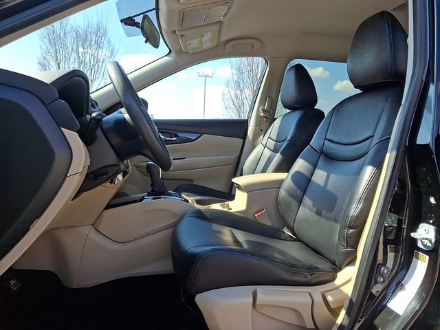 Used 2017 Nissan Rogue S image 13