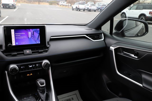 Used 2023 Toyota RAV4 SE image 27