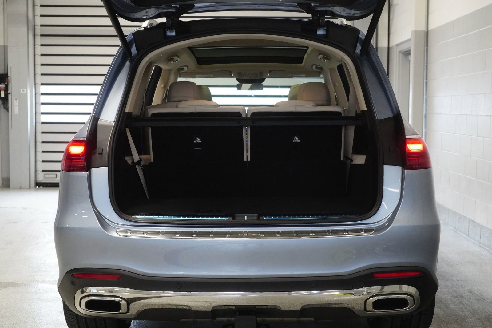 New 2026 Mercedes-Benz GLS 450 4MATIC image 34