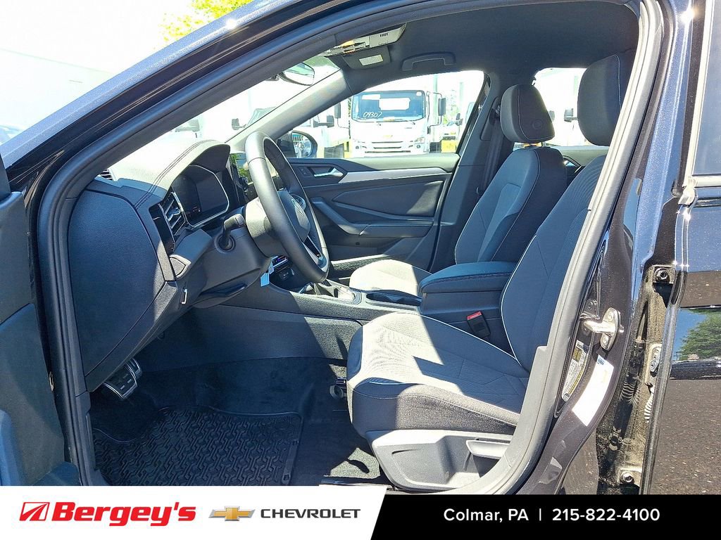 Used 2025 Volkswagen Jetta Sport FWD image 15