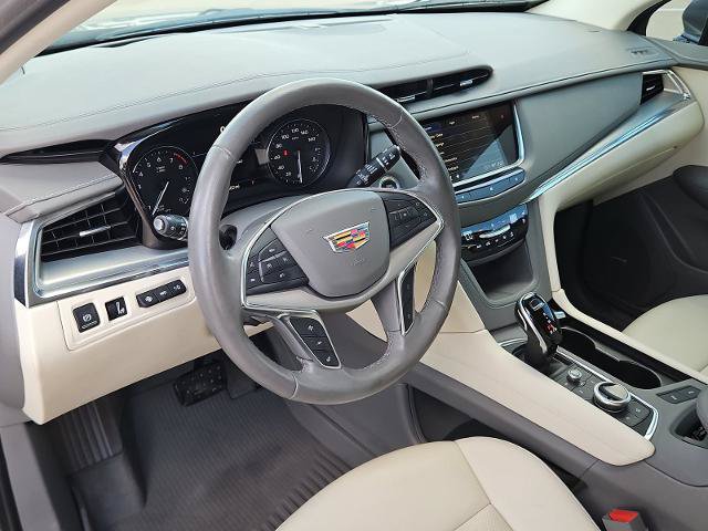 Certified 2021 Cadillac XT5 Premium Luxury FWD image 10