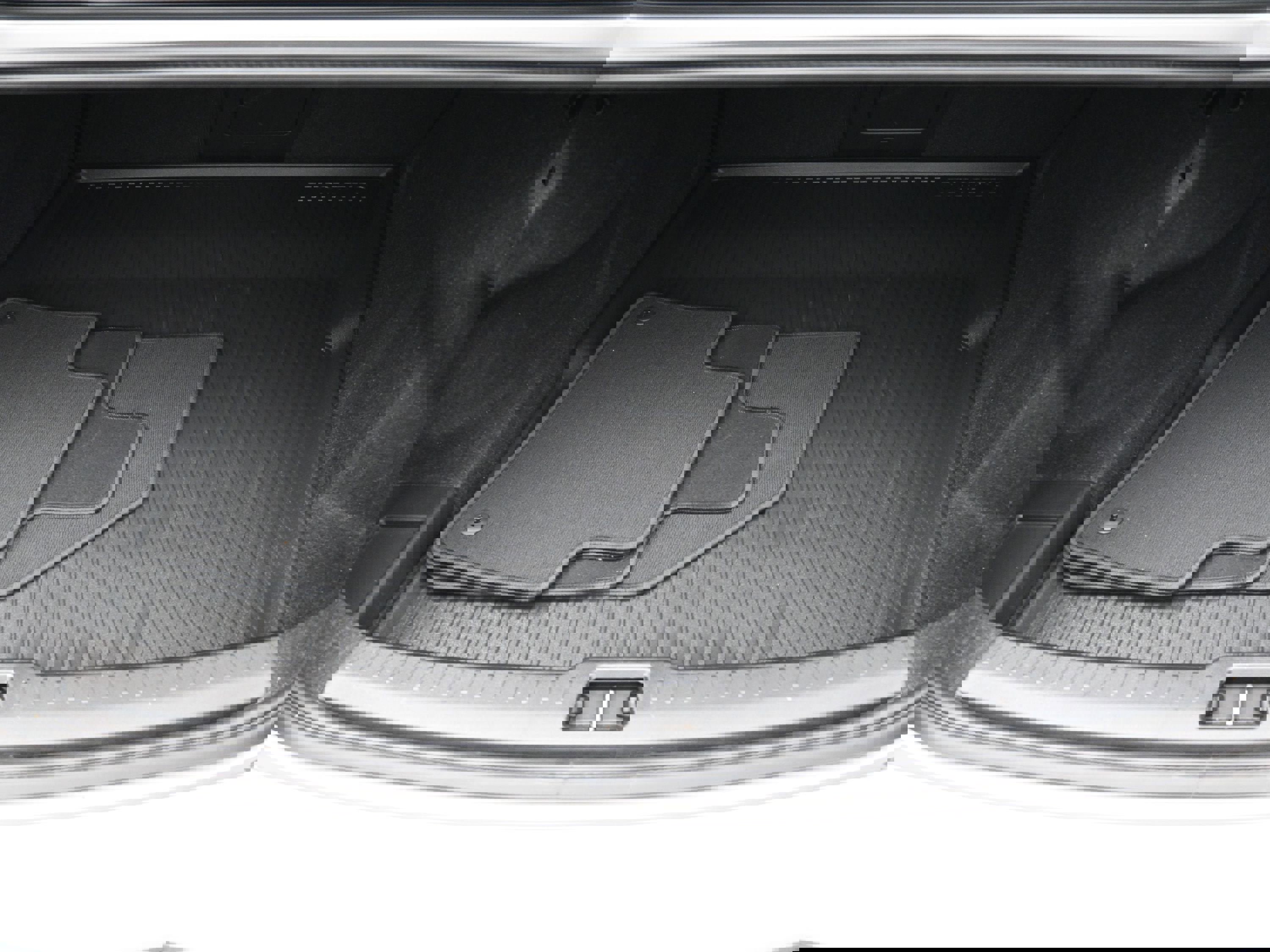 Used 2023 Volvo S60 B5 Plus w/ Climate Package image 29