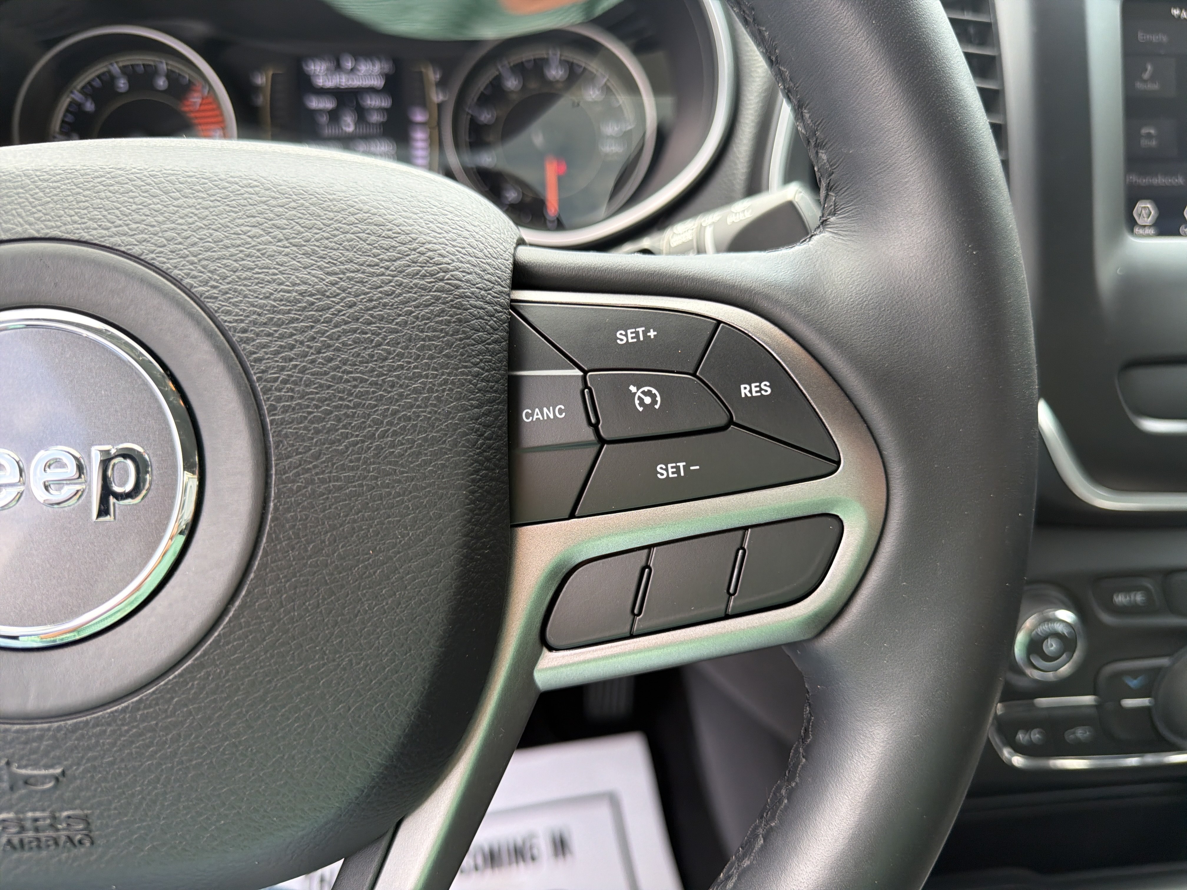 Certified 2020 Jeep Cherokee Latitude Lux w/ Quick Order Package 26H Lux AWD/4WD image 24