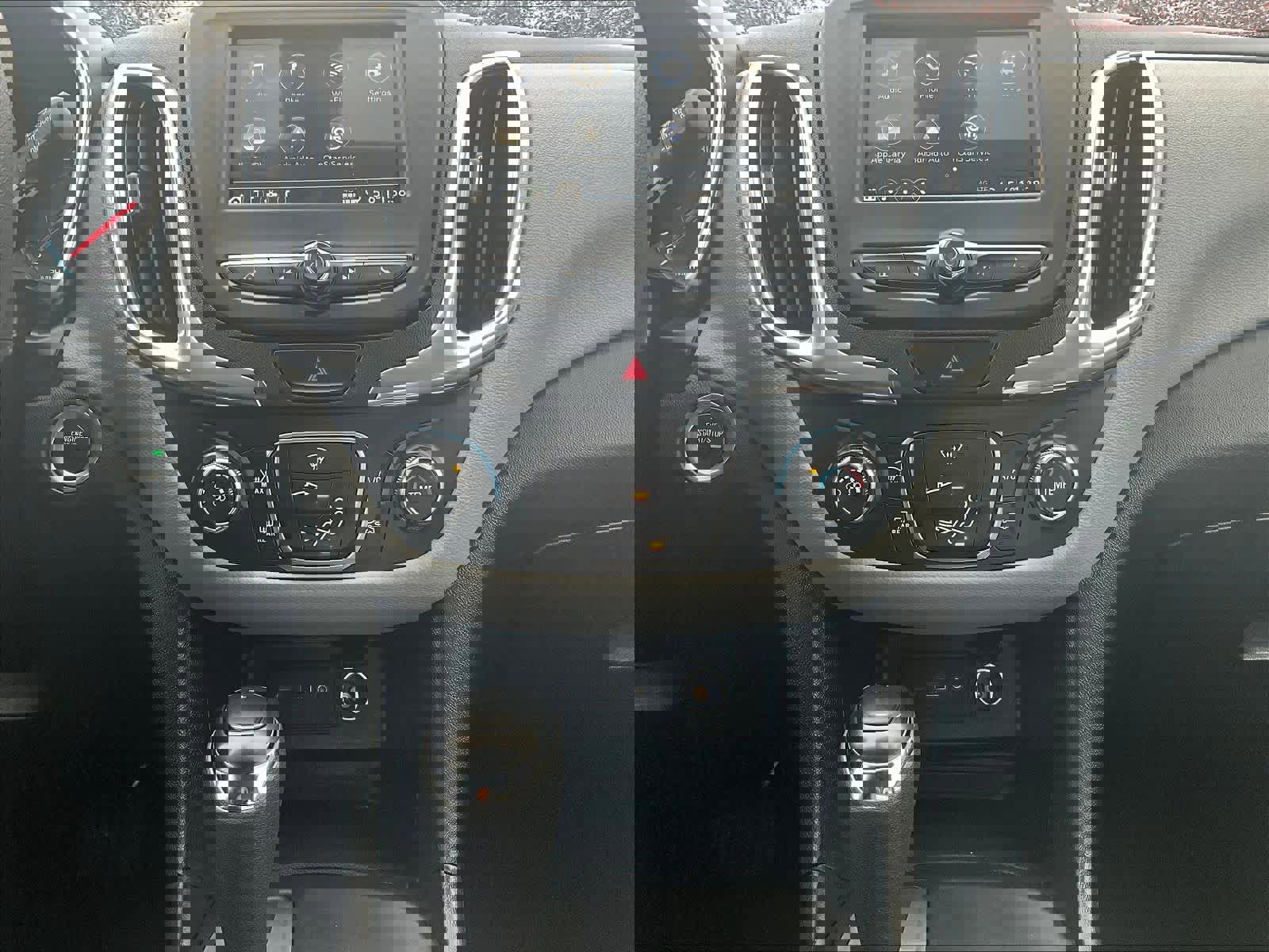 Used 2019 Chevrolet Equinox LS image 26