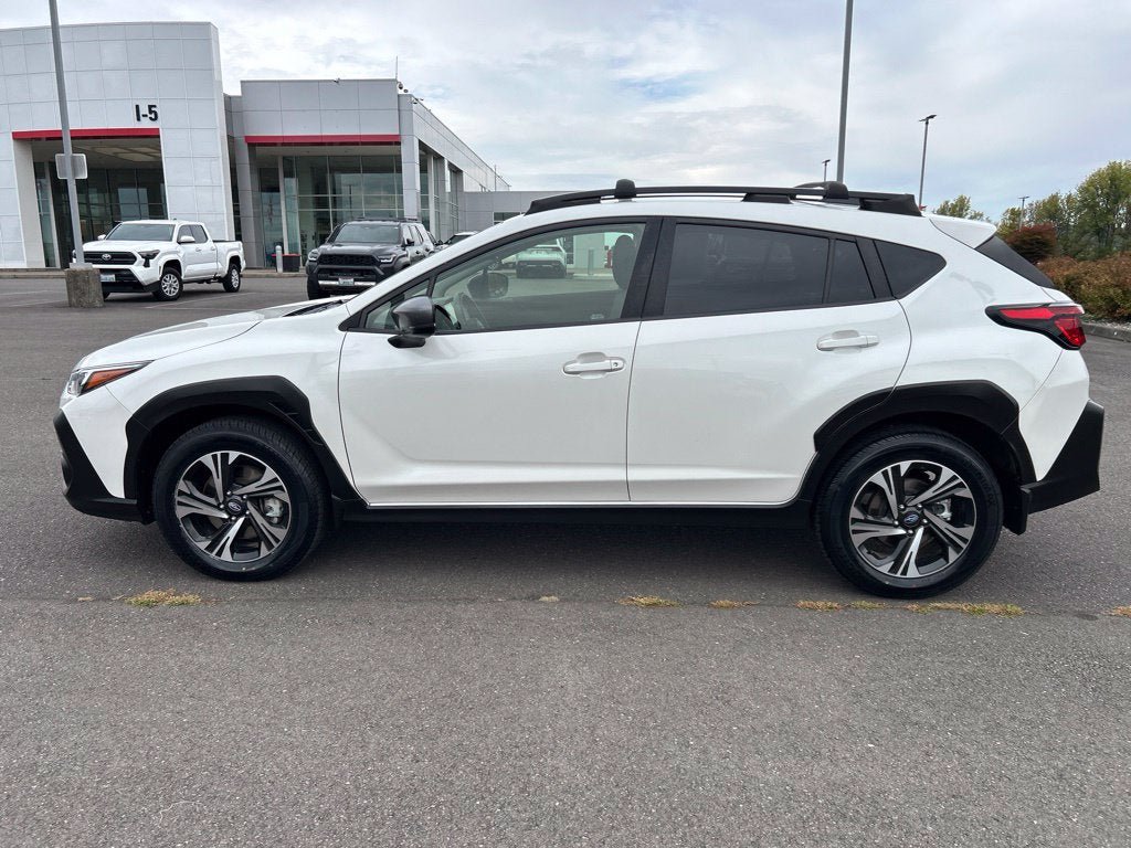 Used 2024 Subaru Crosstrek 2.0i Premium w/ Crosstrek Mirror Package AWD/4WD image 9