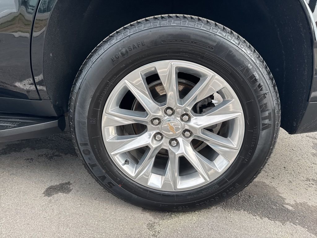 Used 2024 Chevrolet Tahoe Premier AWD/4WD image 33
