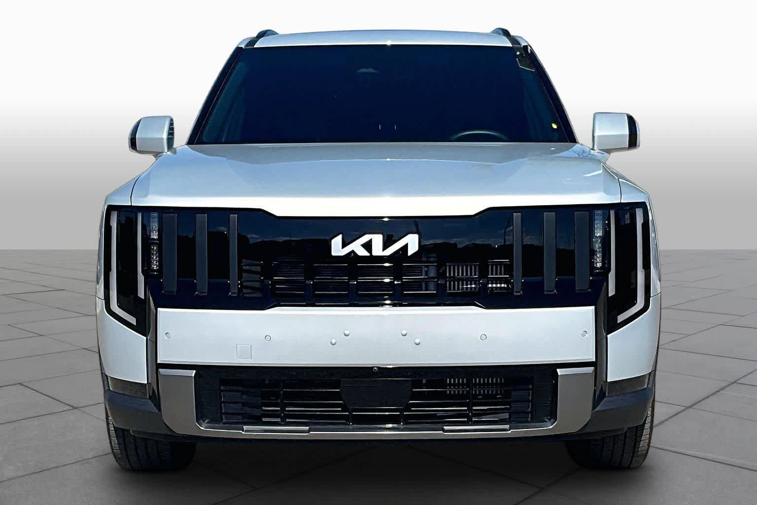 Certified 2027 Kia Telluride EX w/ Towing Package FWD image 4