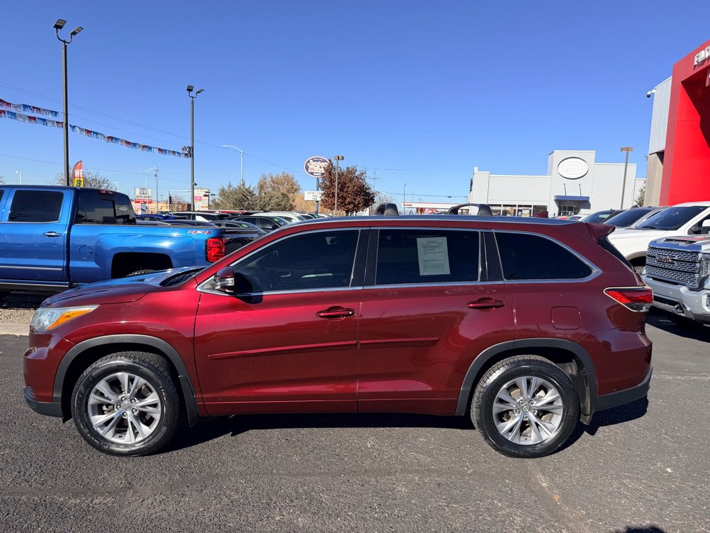 Used 2015 Toyota Highlander XLE image 32